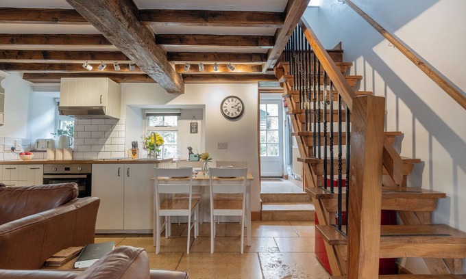Chipping Norton Casa | Maple Cottage - Beautiful 2BD Retreat