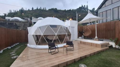 Ngamprah Otro | Maple Dome Glamping