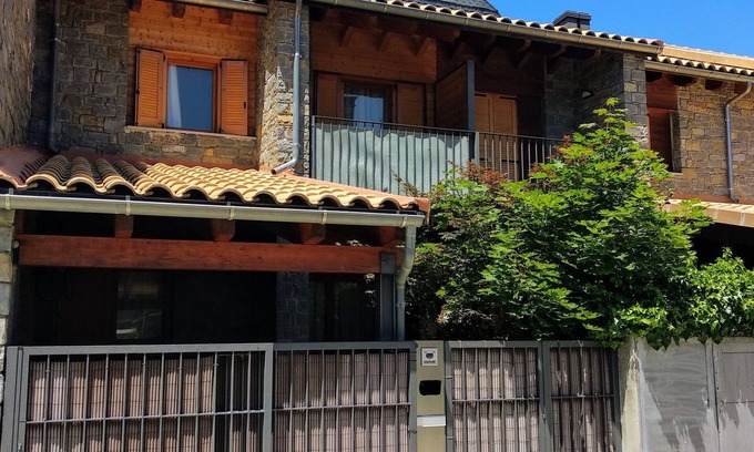 Biescas Casa | Casa Arce. Tu hogar en vacaciones.