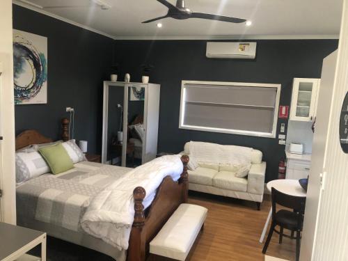 Butlers Falls Casa | Maple Leaf Cottage