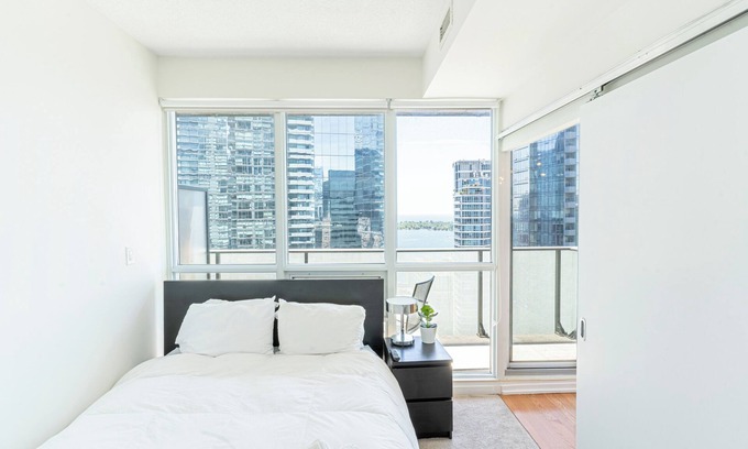 Downtown Toronto Apartamento | Maple Leaf Square Executive Suites