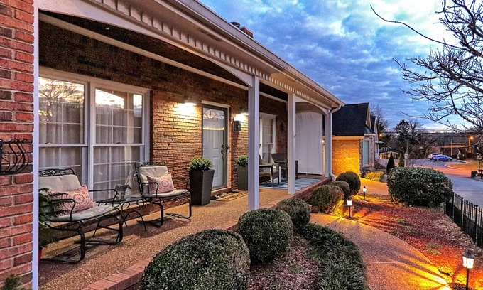 Columbia Casa | Maple Roost - A Stroll to Downtown Columbia & Square