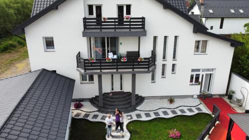 Ocna Sugatag Casa | Maramureș plai cu flori