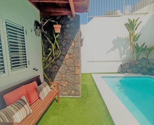 Nazaret Casa | Maras House, oasis de paz