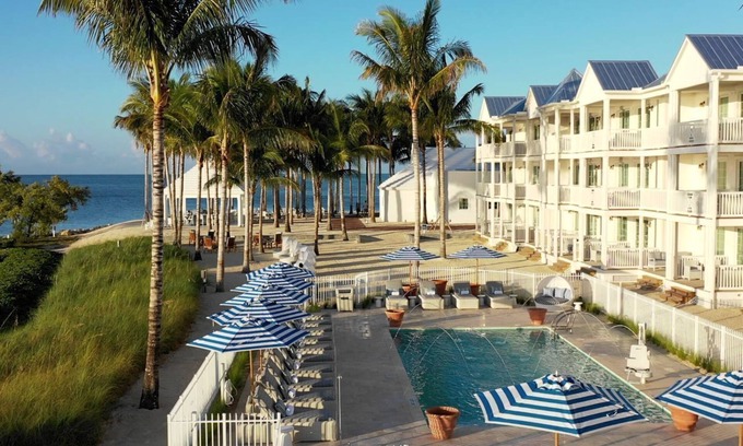 Marathon Apartamento | Marathon Beachfront Suite | 1BR Veranda +Luxe Bath