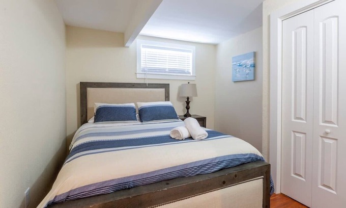 Northside Apartamento | @ Marbella Lane - 2BR Cozy LwrLvl in DTWN SJ