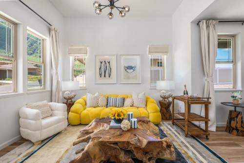 Makaha Valley Casa | @Marbella Lane - 7BR home w/Mountain+Ocean Views