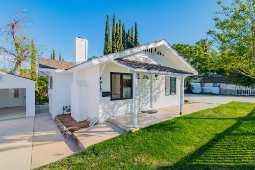 Yorba Linda Casa | #Marbella Lane - Classy 3BR Jewel with Open Vibe