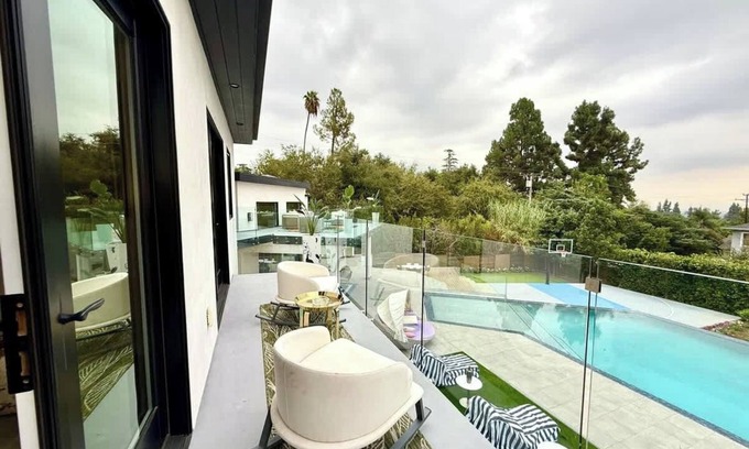 Mount Wilson Casa | @ Marbella Lane - Enchanted Garden & Pool Hideaway