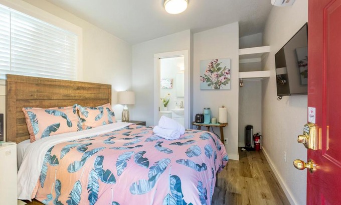 Northside Apartamento | @ Marbella Lane Mini Guest House in Downtown San Jose