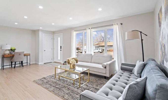 Arvada Plaza Area Casa | @ Marbella Lane - Modern 4BR Oasis near Olde Town