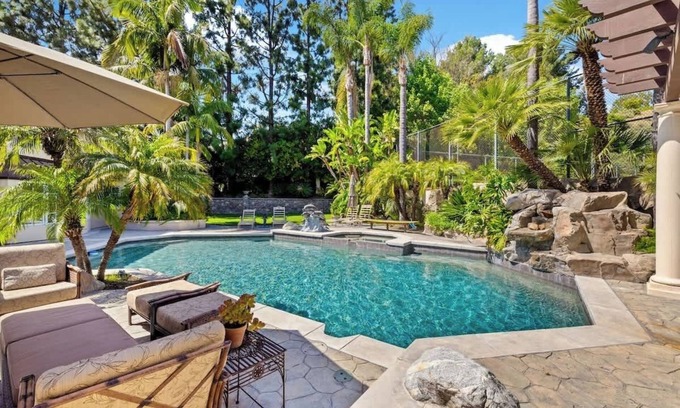 Placentia Casa | @ Marbella Lane - Tranquil Country Escape Getaway