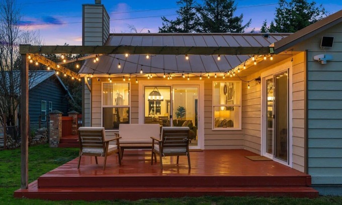 Oak Harbor Cabaña | @ Marbella Lane Wave HS W/ev Charger, Oceanfront!