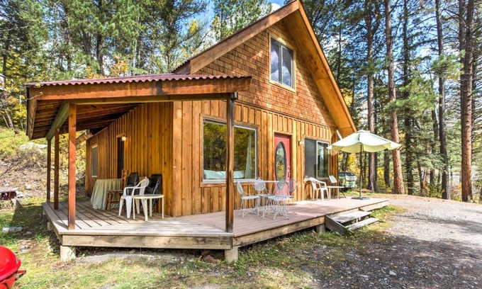 Marble Casa | Marble Hideaway Cabin with Mountain Views and Deck!