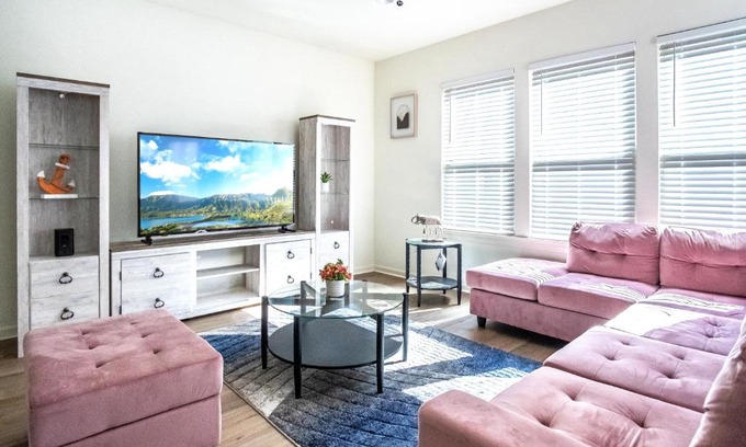 Highlands - Perkins Casa | Mardi Gras Magic Getaway in Baton Rouge - BC1019