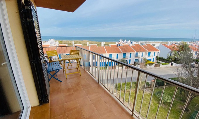 Mas Pinell Apartamento | Mare Nostrum 3D 541 - Vistas a la playa, aire, renovado