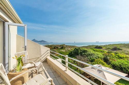 Milnerton Casa | Marechale Way by Host Agents