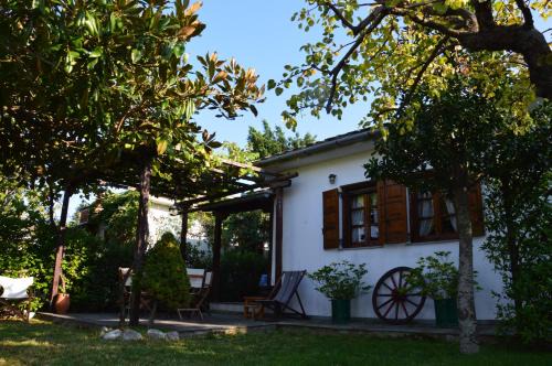 Mouresi Casa | Marelmy