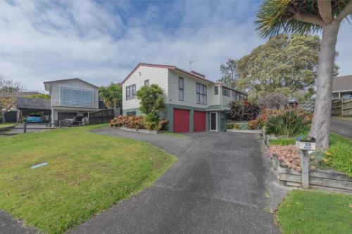 Bucklands Beach Casa | Marendellas Escape - Bucklands Beach Holiday Home