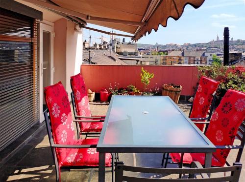 Orszagut Apartamento | Margaret Apartment for 5 people with Panorama Terrace