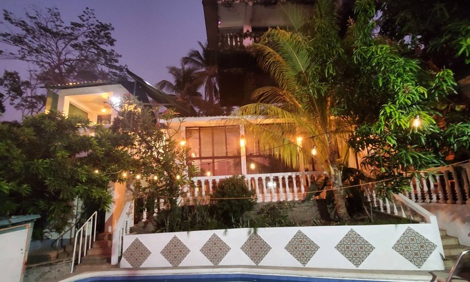 Tamanique Casa | Margaritaville beach house
