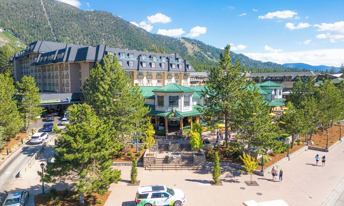 South Lake Tahoe Complejo | Margaritaville Resort Lake Tahoe