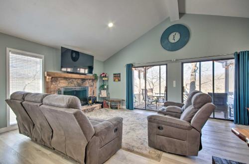 Osage Beach Casa | Margaritaville Resort Golf Course Oasis with Hot Tub