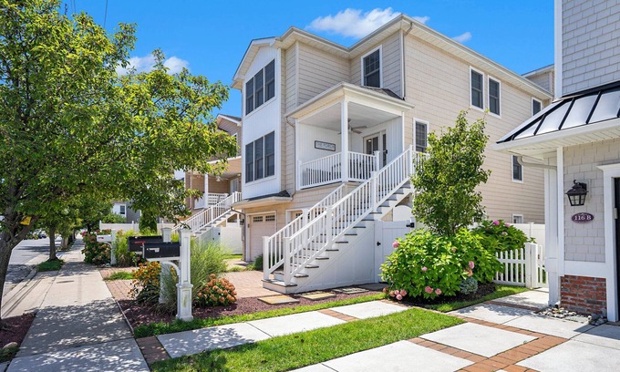 Margate City Casa | Margate Beauty!!!!!! Walk to Everything - Beach, Shops, MiniGolf, Restaurants!