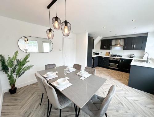 Middlesbrough Casa | Marham House by Blue Skies Stays