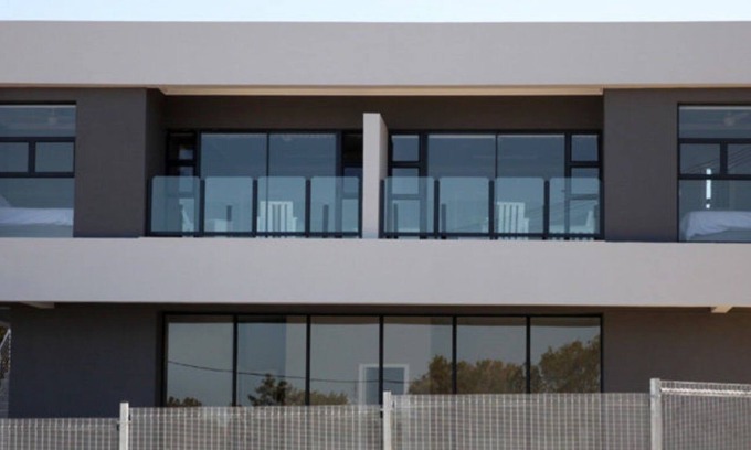 De Nova Apartamento | Mari-Amor Self-Catering Apartments