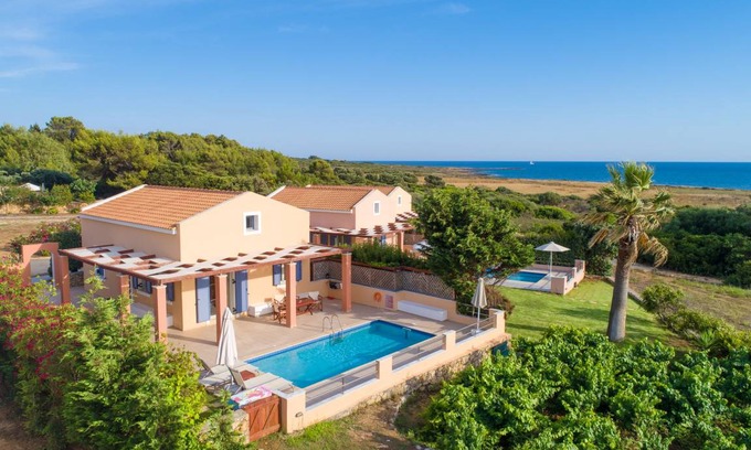 Kounopetra Villa | Maria Beach House: Large Private Pool, Walk to Beach, Sea Views, A/C, WiFi