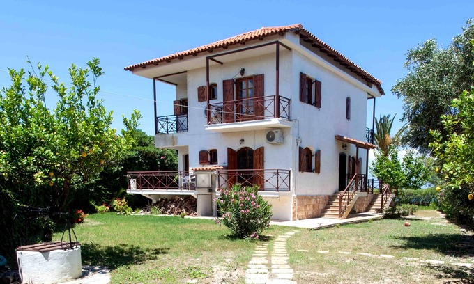 Xylokastro-Evrostina Casa | La casa de Maria Christina. Tu lugar frente a la playa.