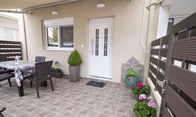 Nea Moudania Apartamento | Marialena Apartment by Travel Pro Services
