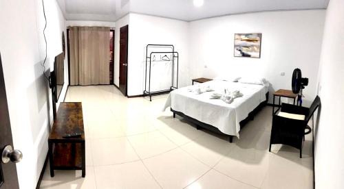 Villa Bonita Apartamento | Marianas Apartments 5MIN SJO AIRPORT