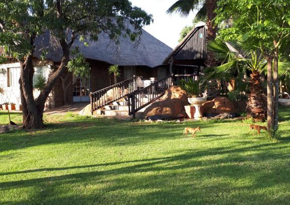 Ramotshere Moiloa Cabina | Marico Guest Lodge