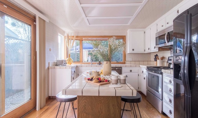 Bennett Valley Casa | Marigold by Avantstay Warm & Stylish Home in Wine Country w/ Pool