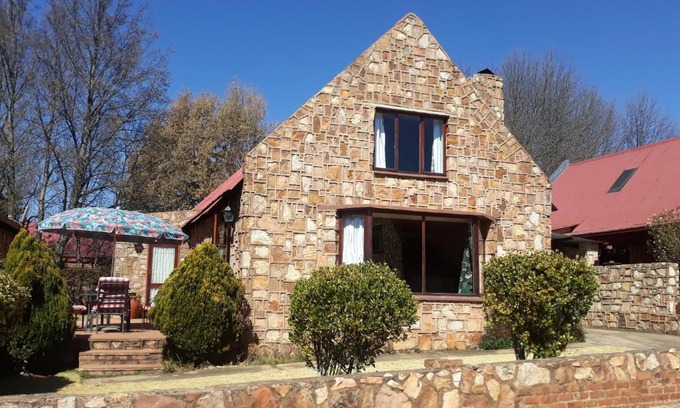 Dullstroom Casa | Marigold's 37 Critchley Common