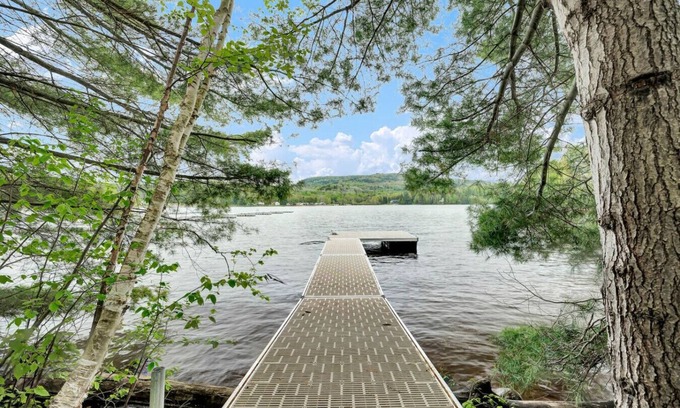 Notre-Dame-de-Pontmain Cabaña | The marina cottage