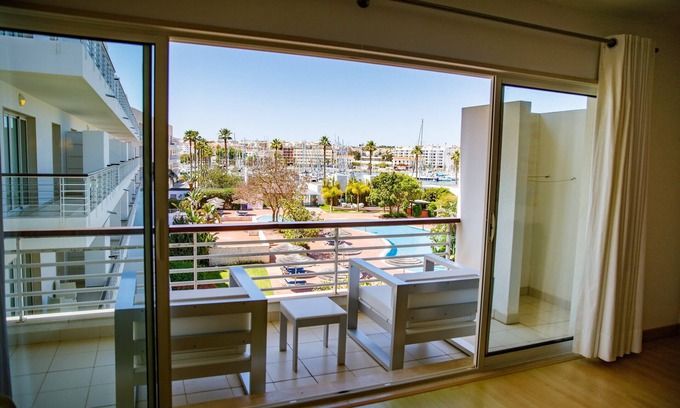 Lagos Apartamento | Marina Club Suite Hotel