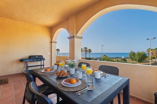 Las Lagunas Apartamento | Marina IV Relax & Unwind with Sea Views, Pools & BBQ Beachfront in Mijas Costa & Fuengirola