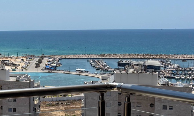 Ashdod Apartamento | MARINA LUXURY APARTMENT WITH TERRACE EXCEPTIONAL SEA VIEW BEACH 3 MN