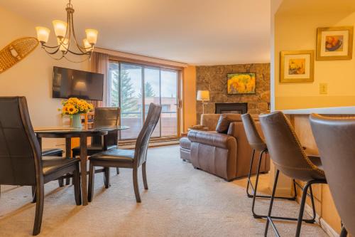 Dillon Casa | Marina Place 223 Condo Lake and Mountain Views