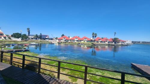 Port Owen Apartamento | Marina Point Port Owen Water Edge Apartment