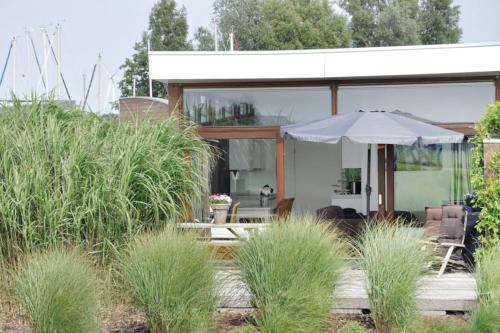 Bunschoten Casa | Marina VILLA nabij water met prive sauna.