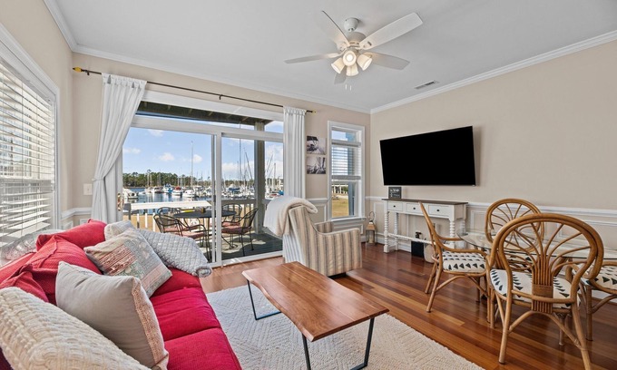Fairfield Harbour Casa | Marina Vista Retreat