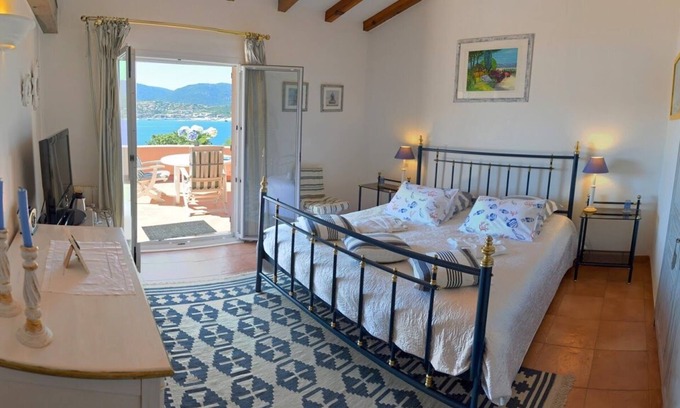 Vetricella Casa | MARINE Bed and breakfast facing the sea, large terrace