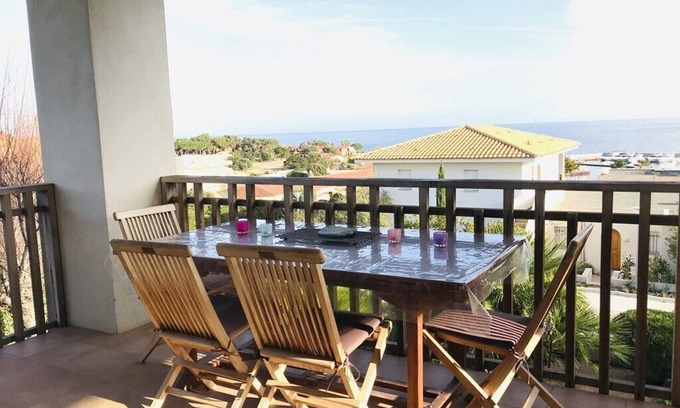 Marine de Saint Ambroggio Apartamento | Marine de Sant Ambroggio - Muy bonito apartamento con vistas al mar - F3 V3N4
