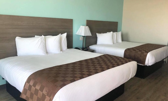 San Jacinto Hotel | Mariner Inn