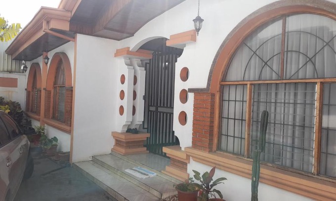 Alajuela Casa | Mario y Jeannette