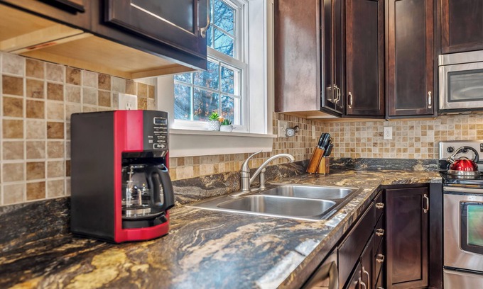 Berkeley Springs Casa | Mariposa Moon Cottage at Sleepy Creek